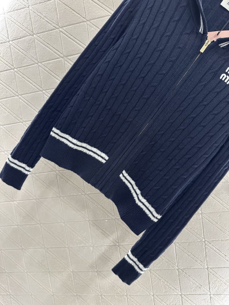 Кофта жіноча фото 5