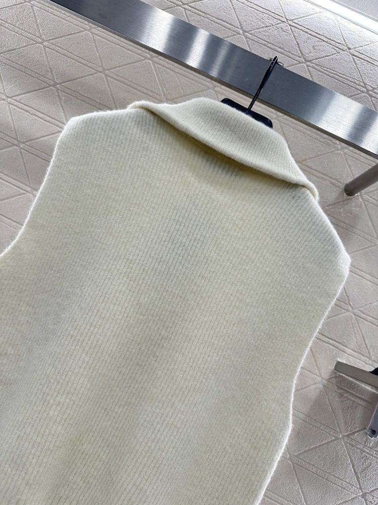 Кофта жіноча фото 5