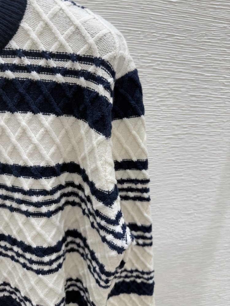 Кофта жіноча фото 5