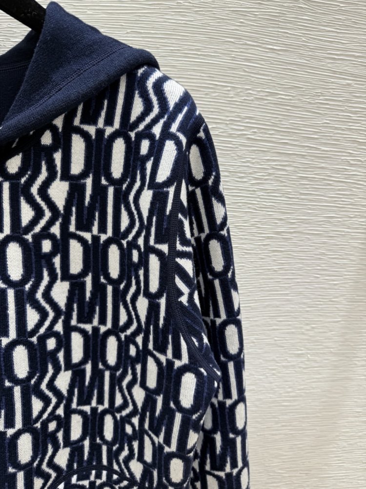 Кофта жіноча фото 5