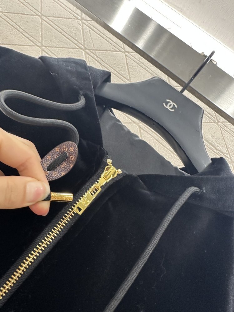 Кофта жіноча фото 5