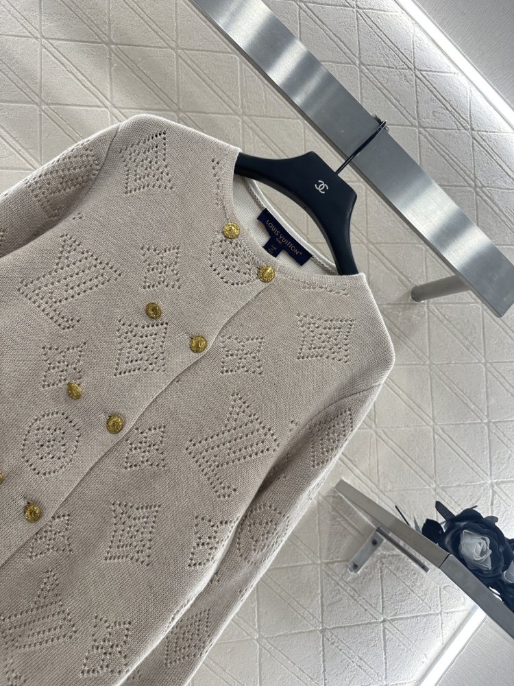 Кофта жіноча фото 5