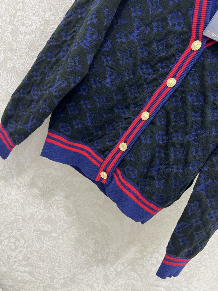 Кофта жіноча фото 5