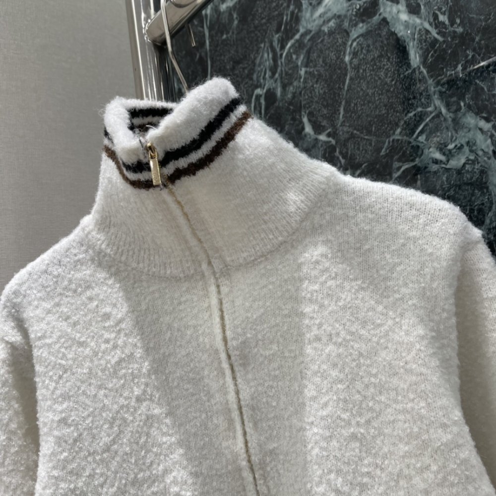 Кофта жіноча фото 5