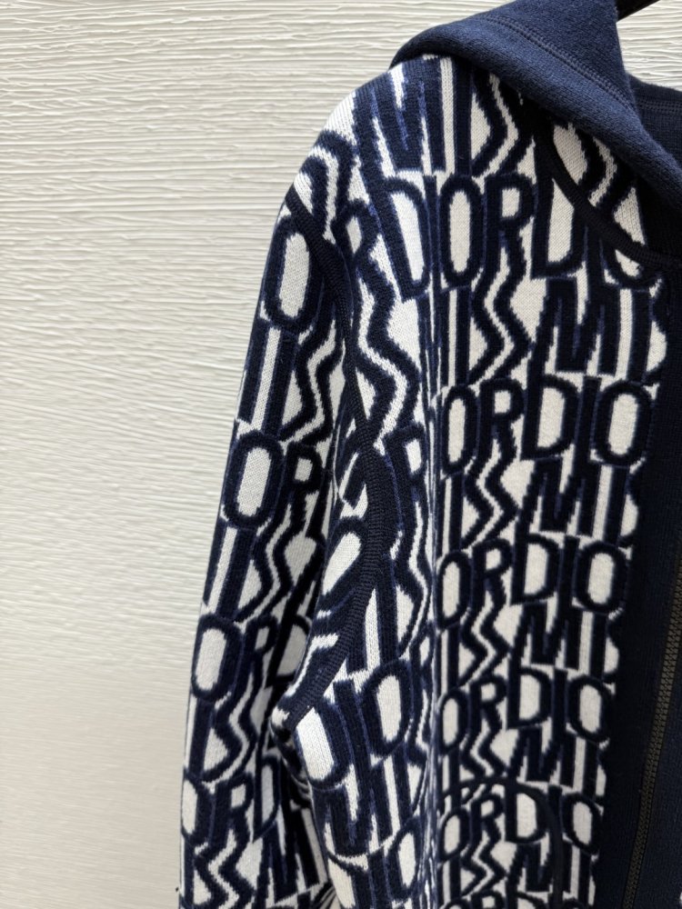 Кофта жіноча фото 6