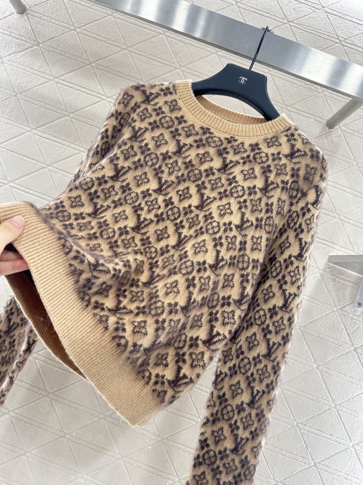 Кофта жіноча фото 6