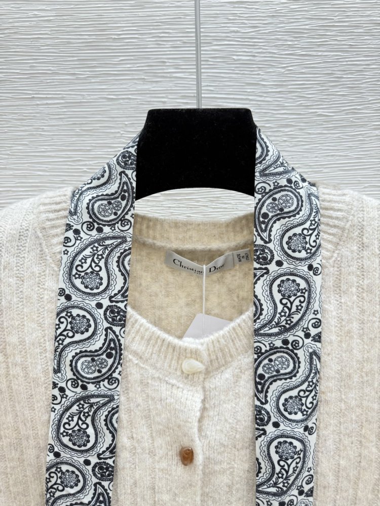 Кофта жіноча фото 6