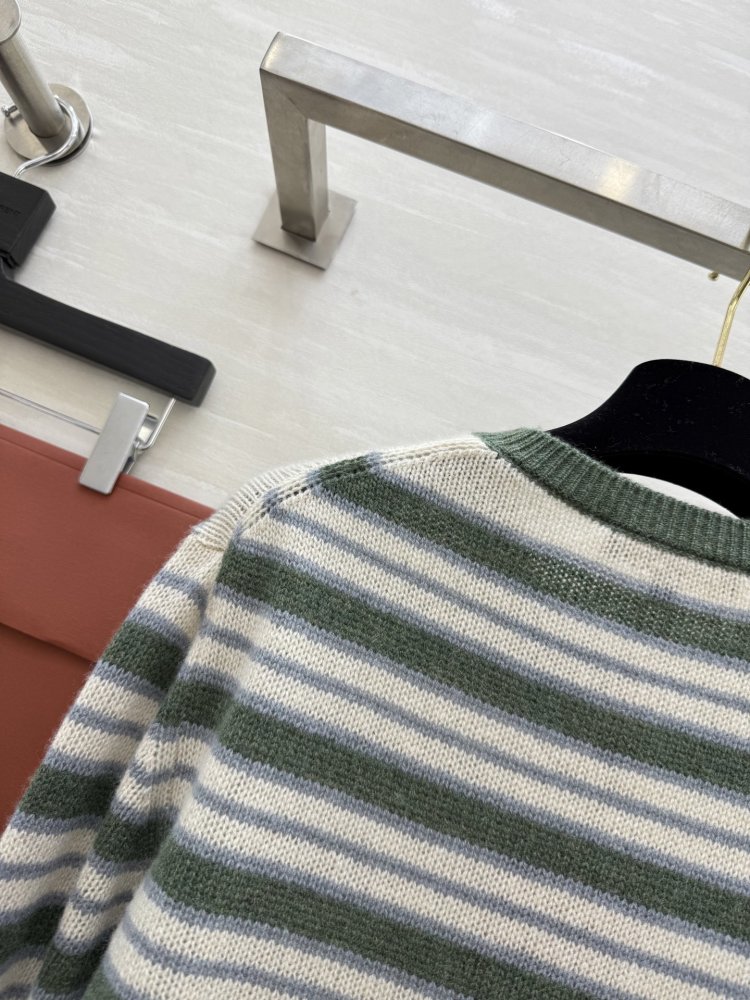 Кофта жіноча фото 6