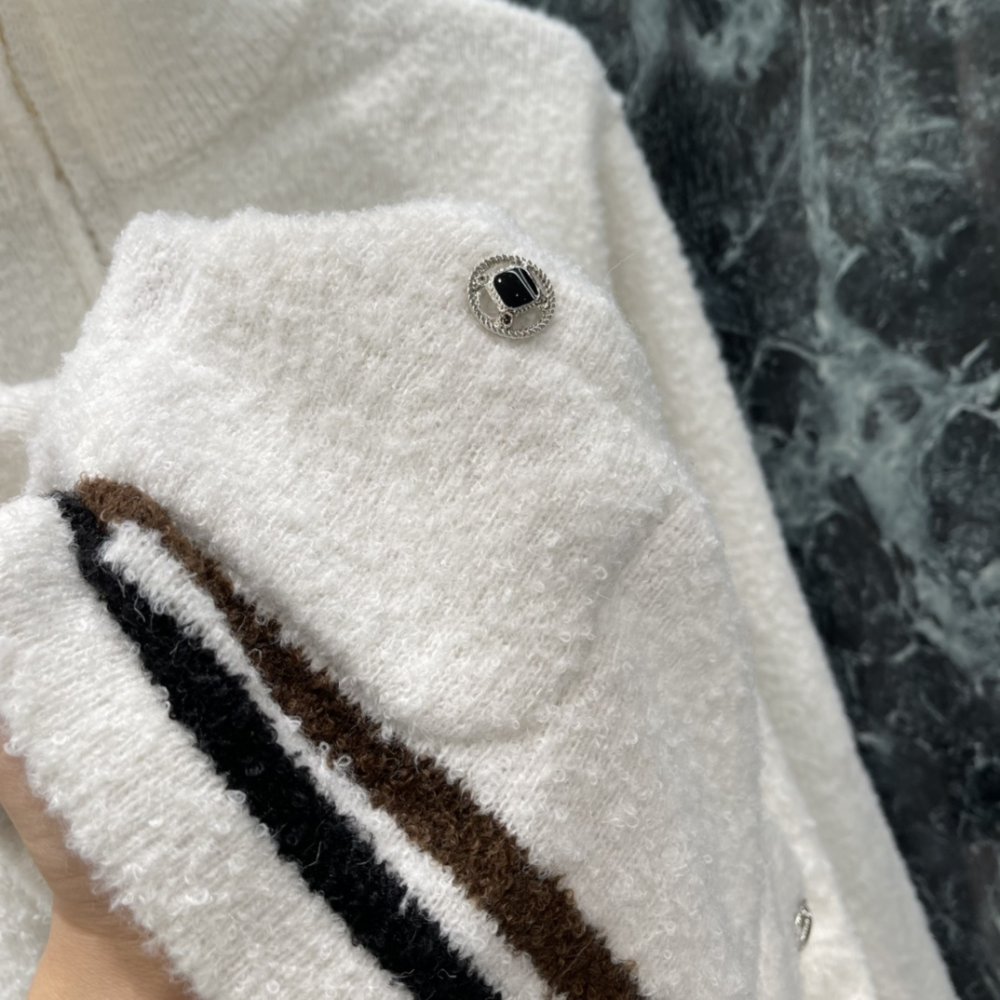 Кофта жіноча фото 6