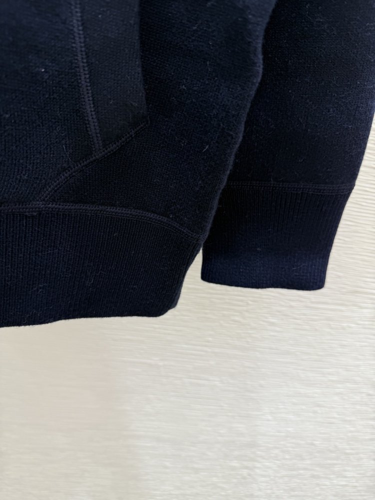 Кофта жіноча фото 7