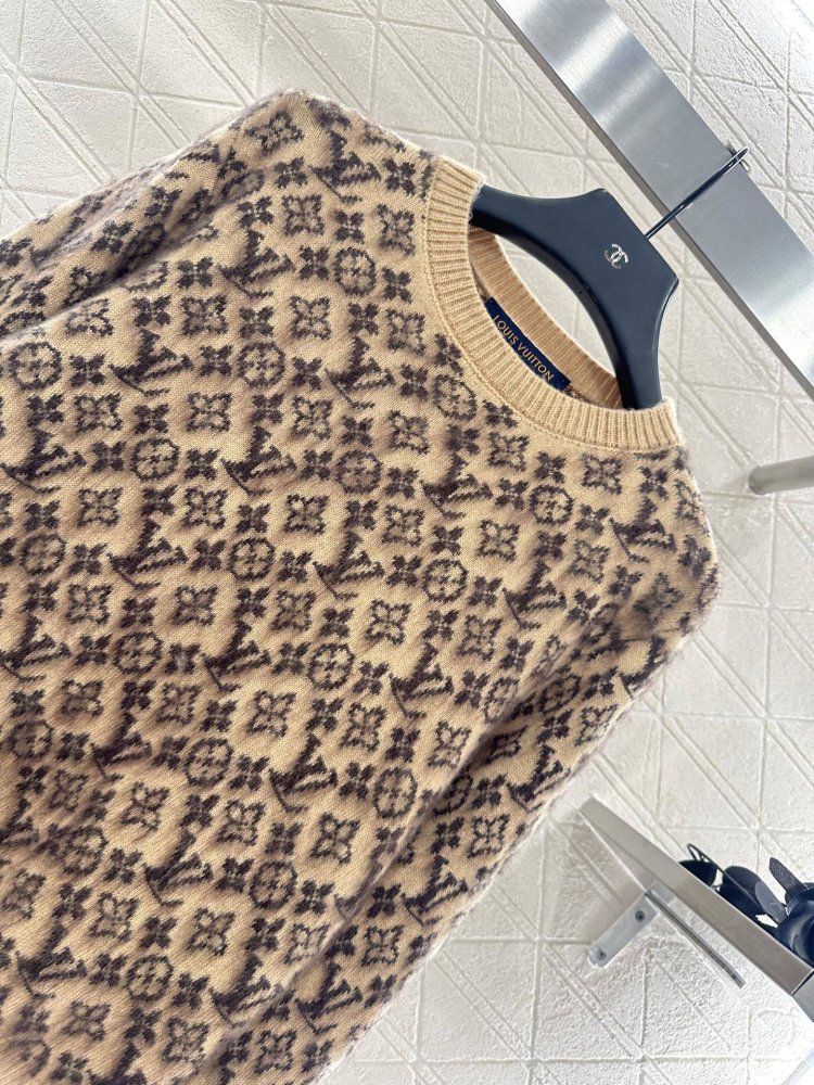 Кофта жіноча фото 7