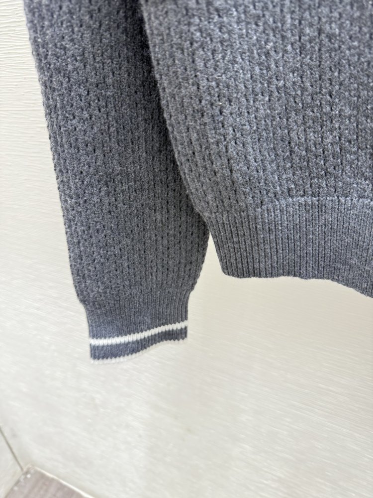 Кофта жіноча фото 8