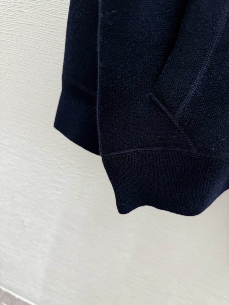 Кофта жіноча фото 8