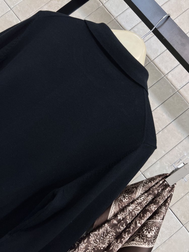 Кофта жіноча фото 8