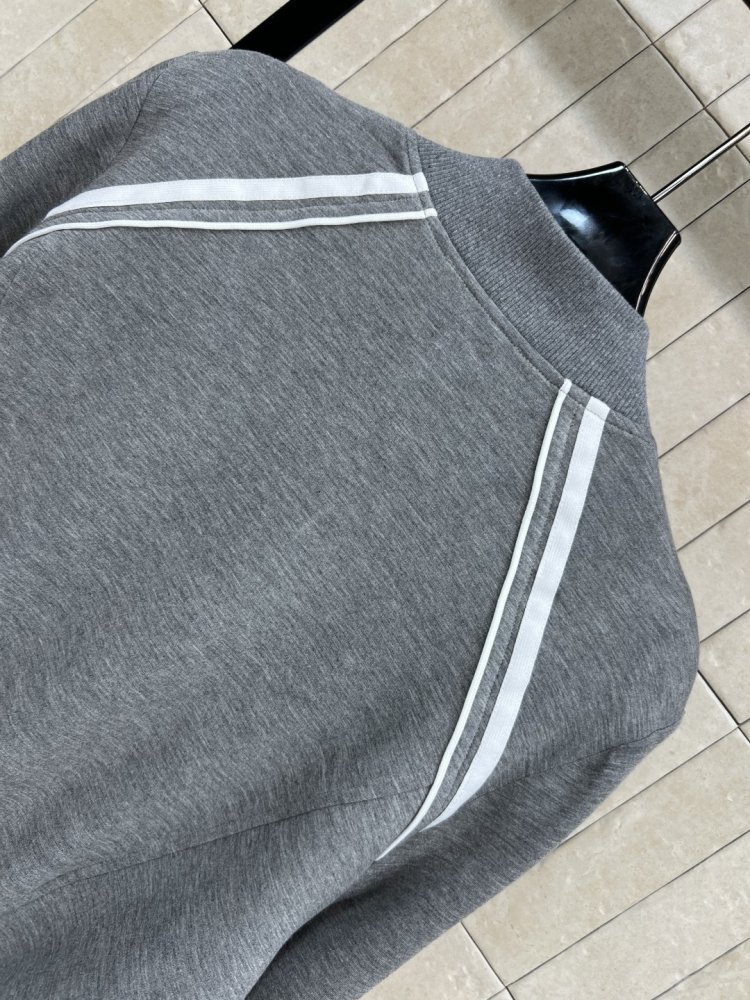 Кофта жіноча фото 8