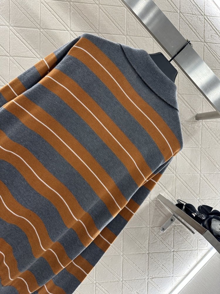 Кофта жіноча фото 8