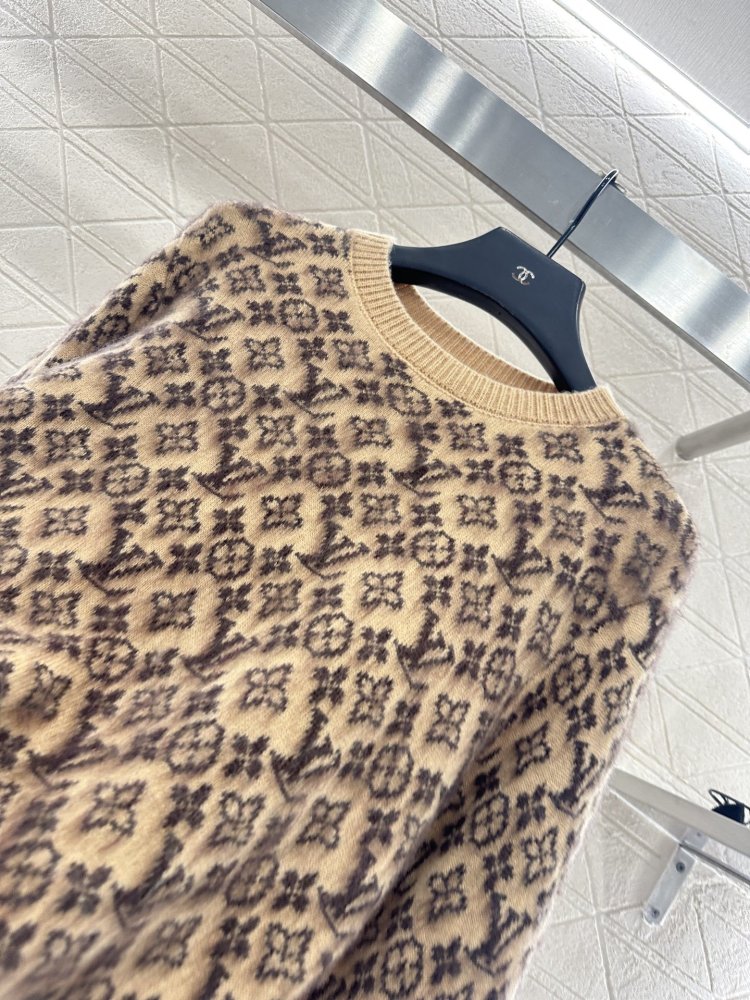 Кофта жіноча фото 8