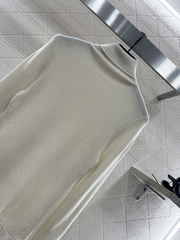 Кофта жіноча фото 8