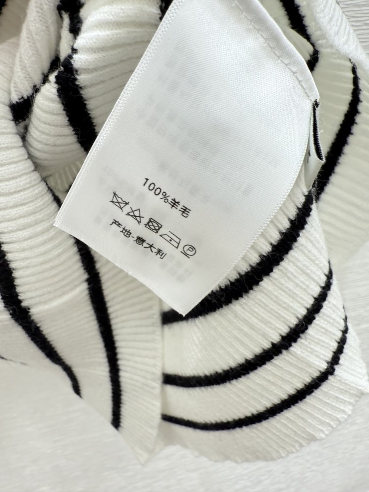 Кофта жіноча фото 9