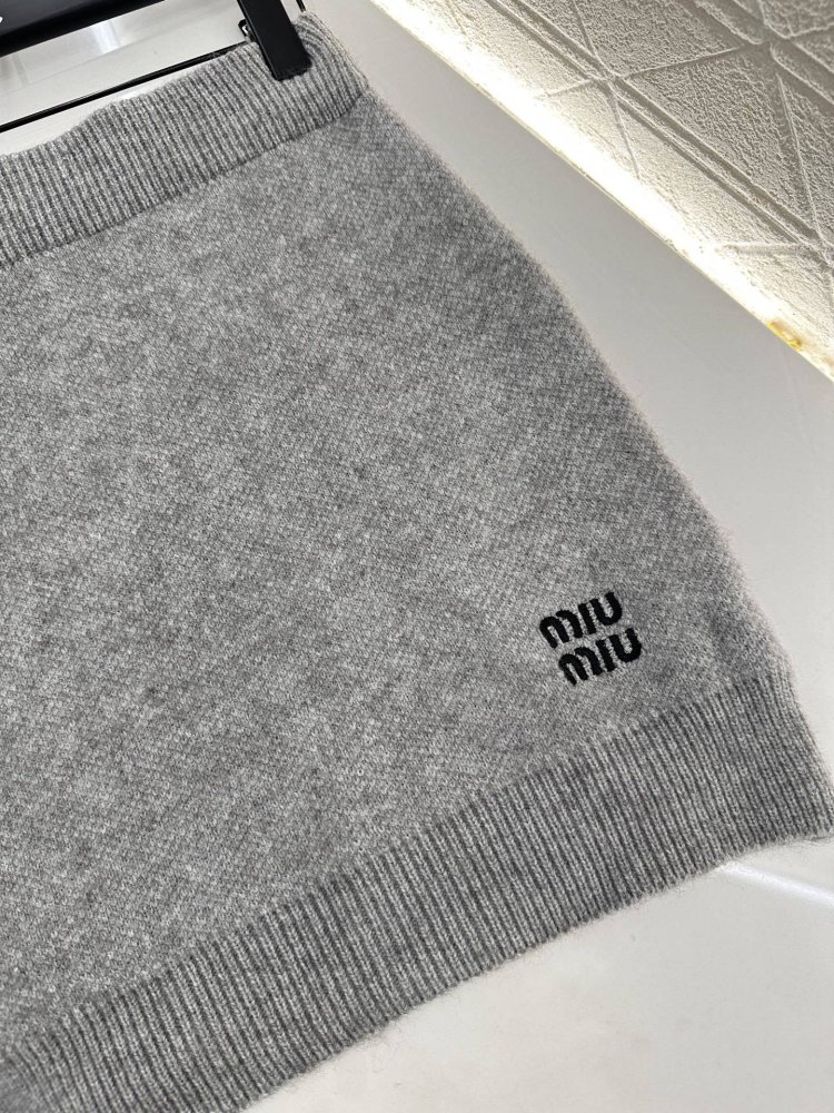 Кофта жіноча фото 9