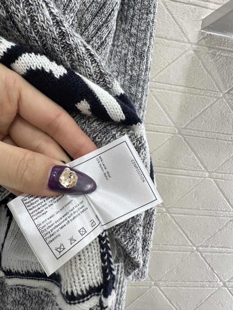 Кофта жіноча фото 9