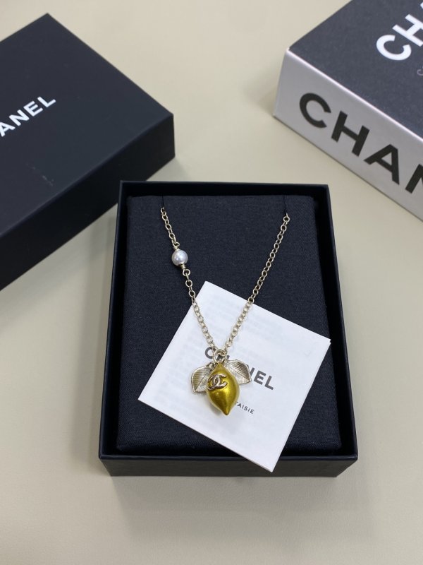 Колье из коллекции Lemon