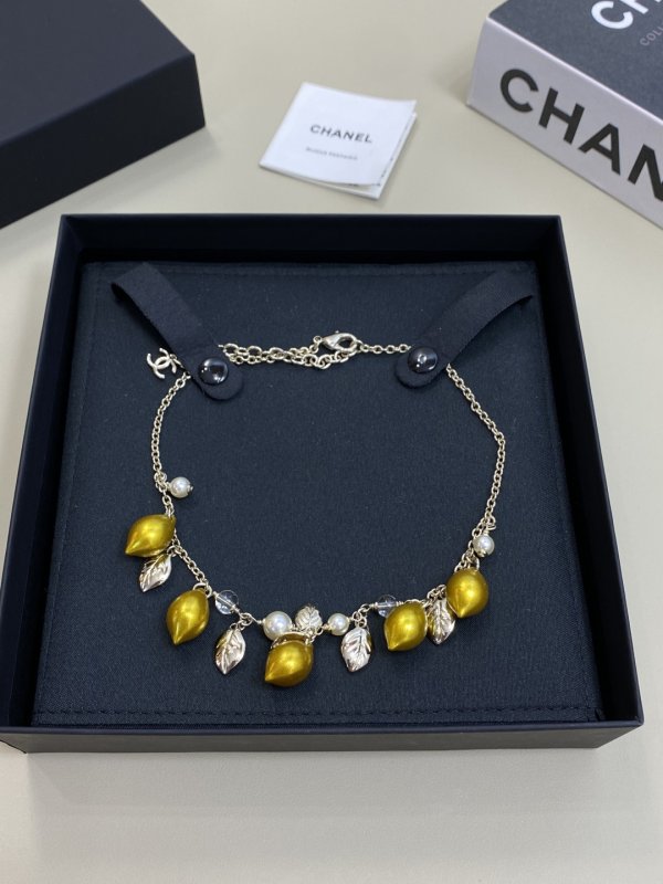 Колье из коллекции Lemon