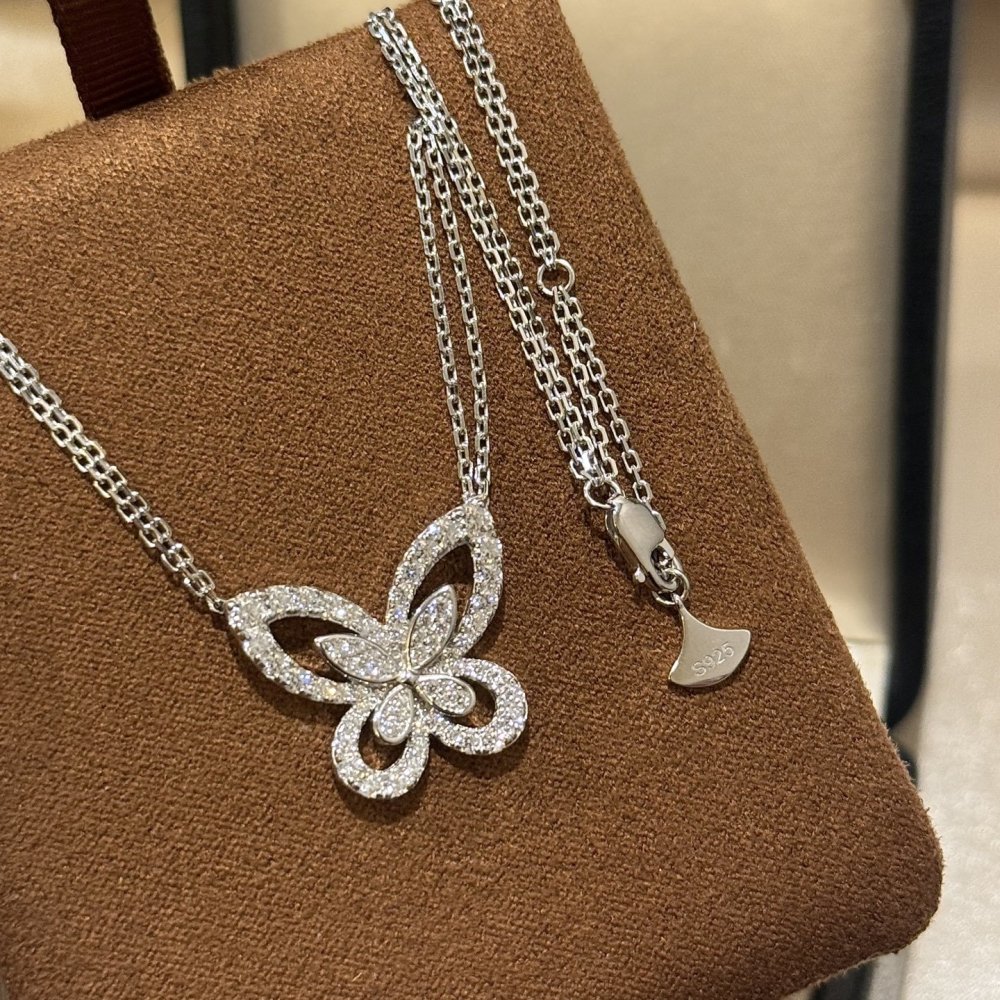 Колье с бабочкой фото 4