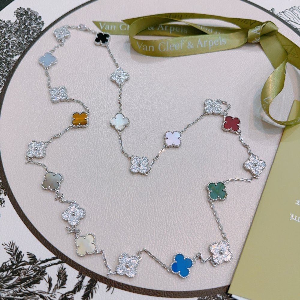 Колье фото 6