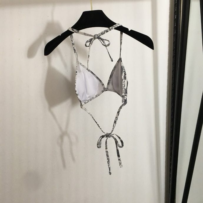 Комплект бикини из трех частей фото 5