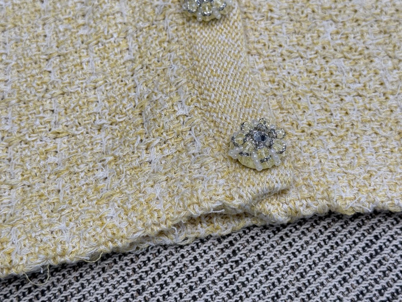 Комплект из кардигана и юбки без рукавов фото 10