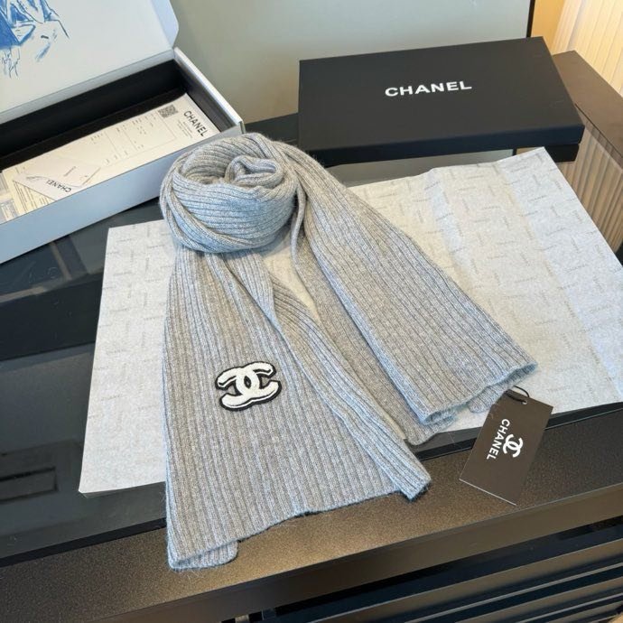 Set a cap, scarf and gloves фото 3