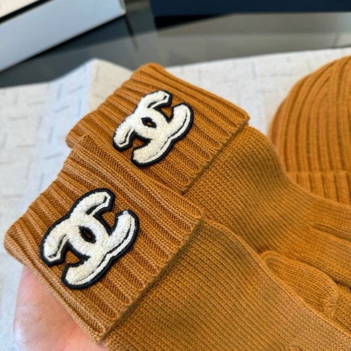 Комплект шапка, шарф і рукавички фото 4