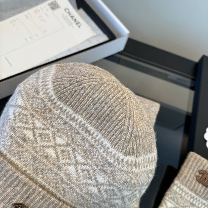 Комплект шапка, шарф і рукавички фото 4