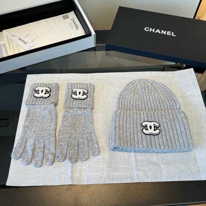 Set a cap, scarf and gloves фото 5