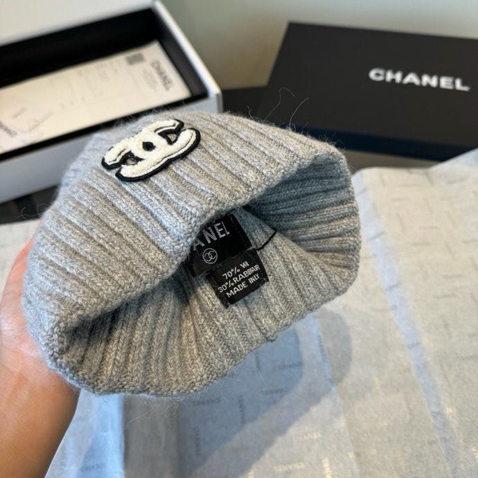 Set a cap, scarf and gloves фото 6