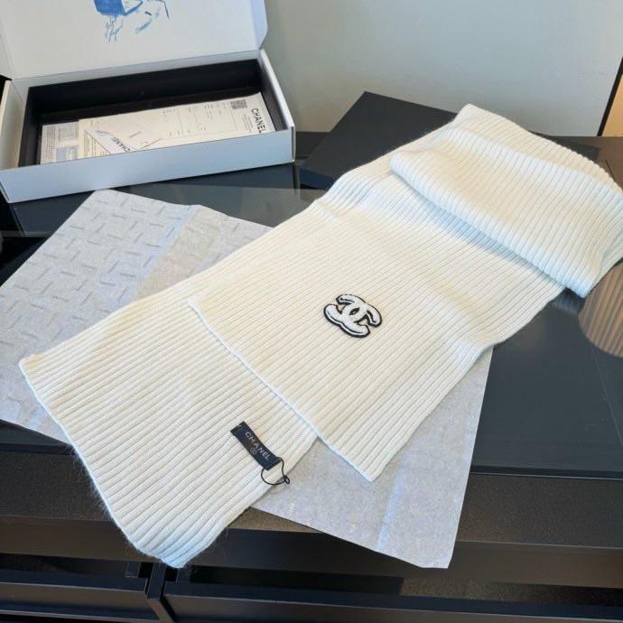 Комплект шапка, шарф і рукавички фото 6