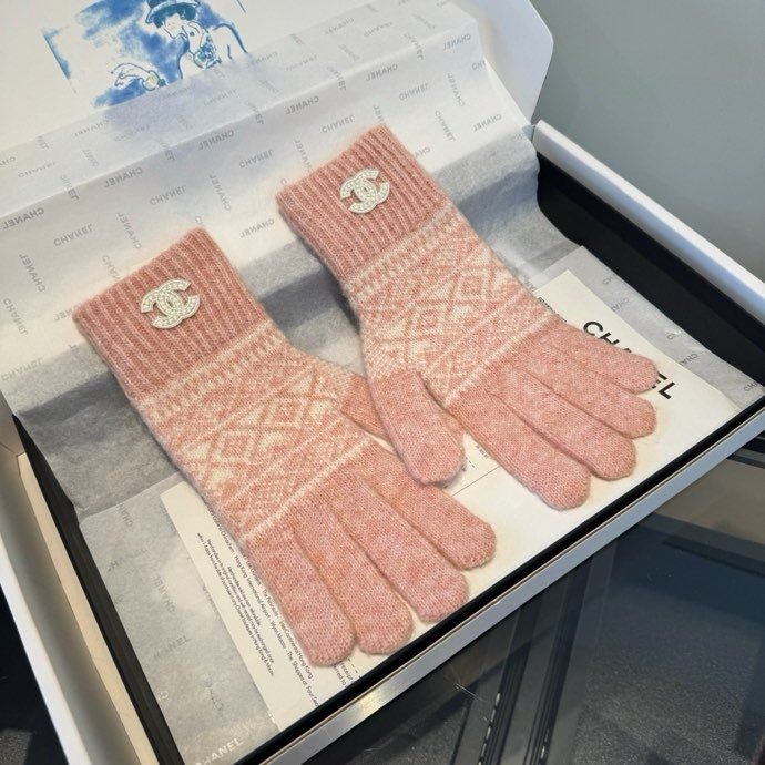 Set a cap, scarf and gloves фото 7