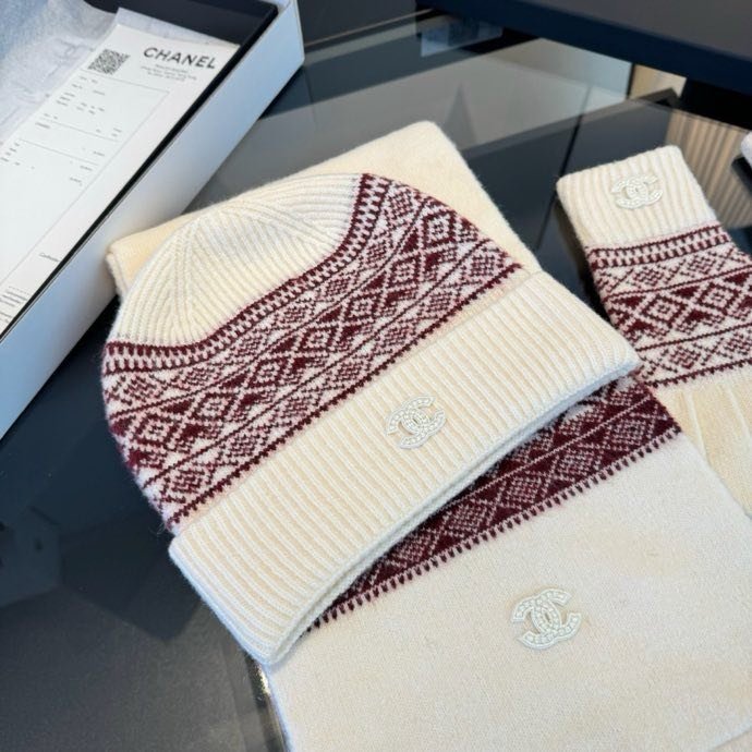 Комплект шапка, шарф і рукавички фото 8