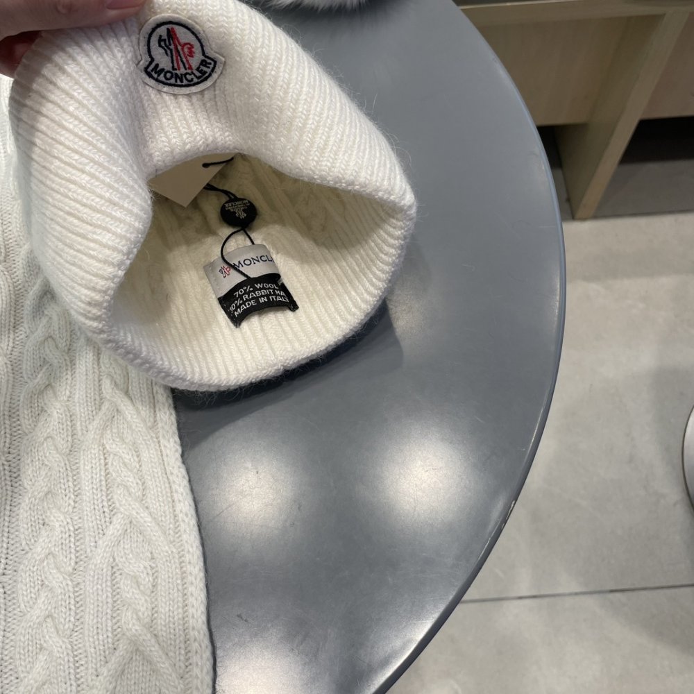 Комплект шерстяные шапка и шарф фото 10