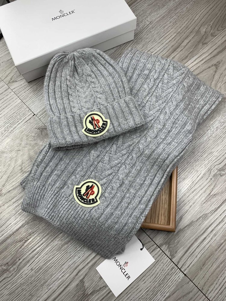 Комплект шерстяные шапка и шарф