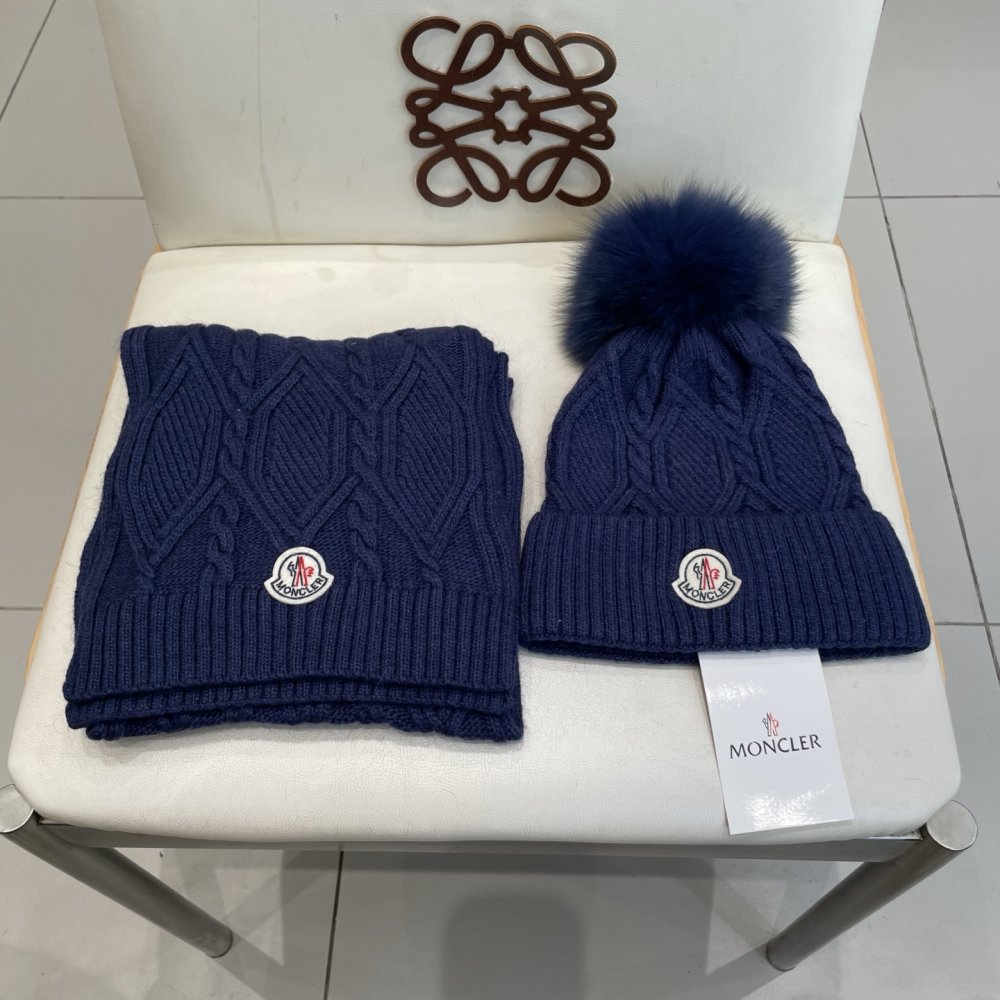 Комплект вовняні шапка і шарф