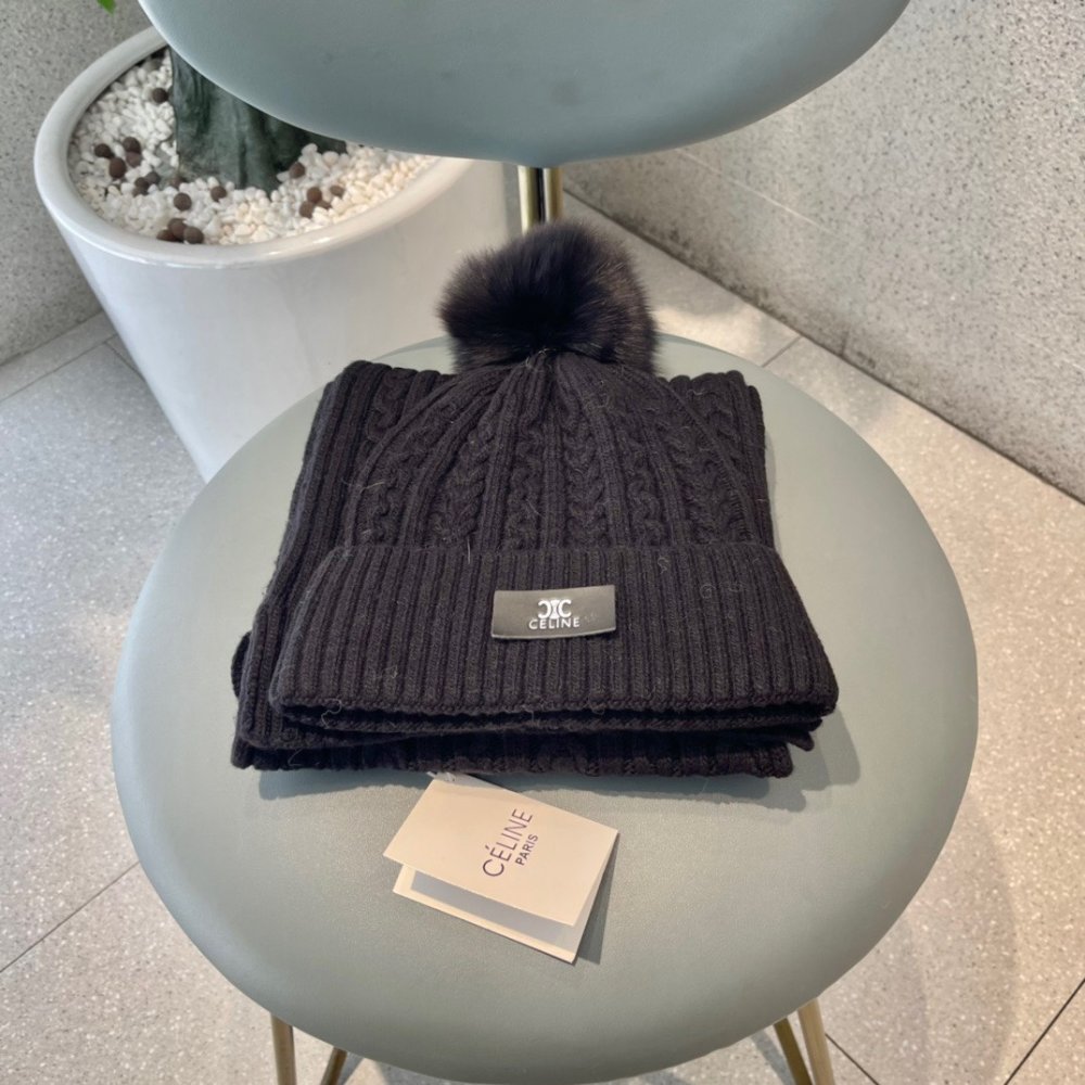 Комплект шерстяные шапка и шарф