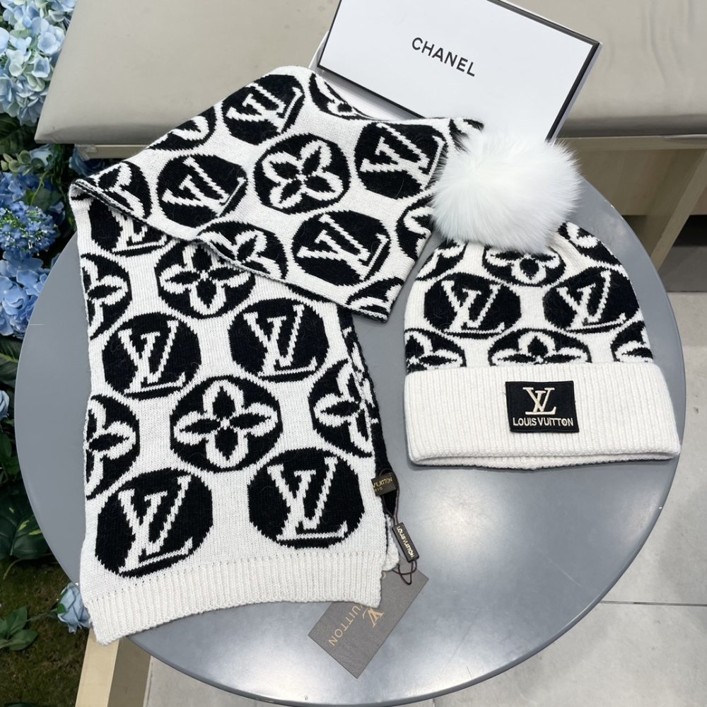 Комплект вовняні шапка і шарф фото 2