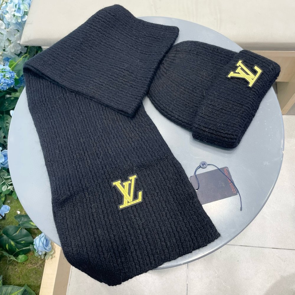 Комплект вовняні шапка і шарф фото 2