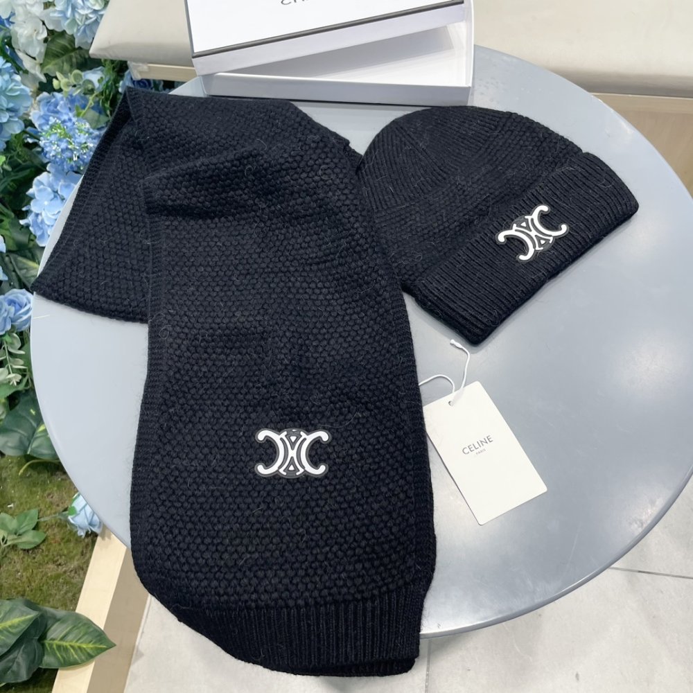 Комплект шерстяные шапка и шарф фото 2