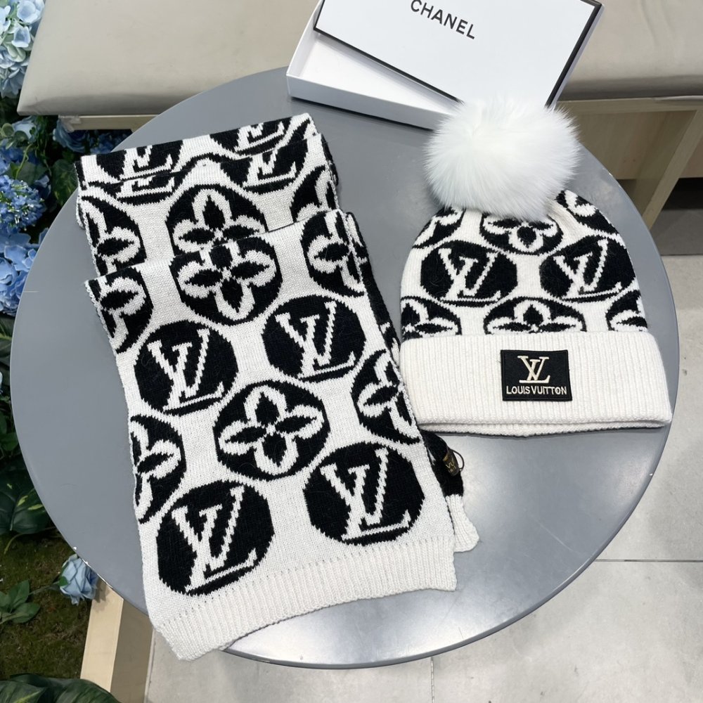 Комплект вовняні шапка і шарф фото 3