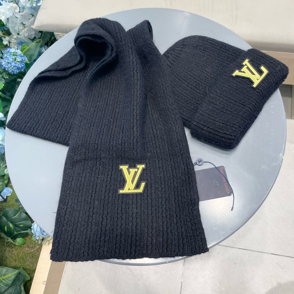 Комплект вовняні шапка і шарф фото 3