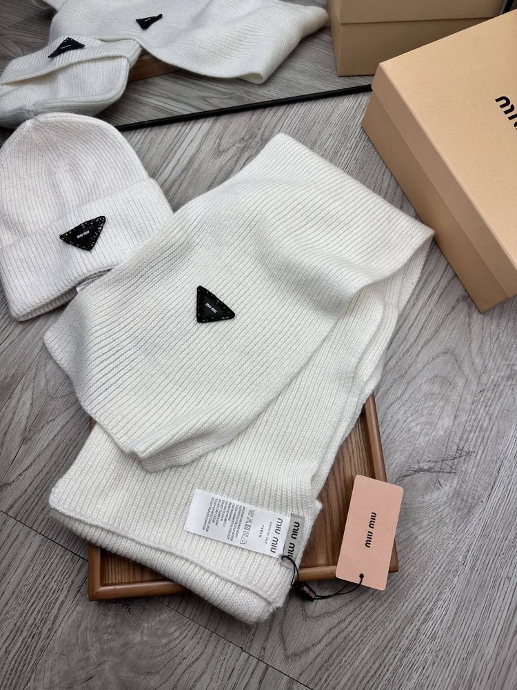 Комплект вовняні шапка і шарф фото 3