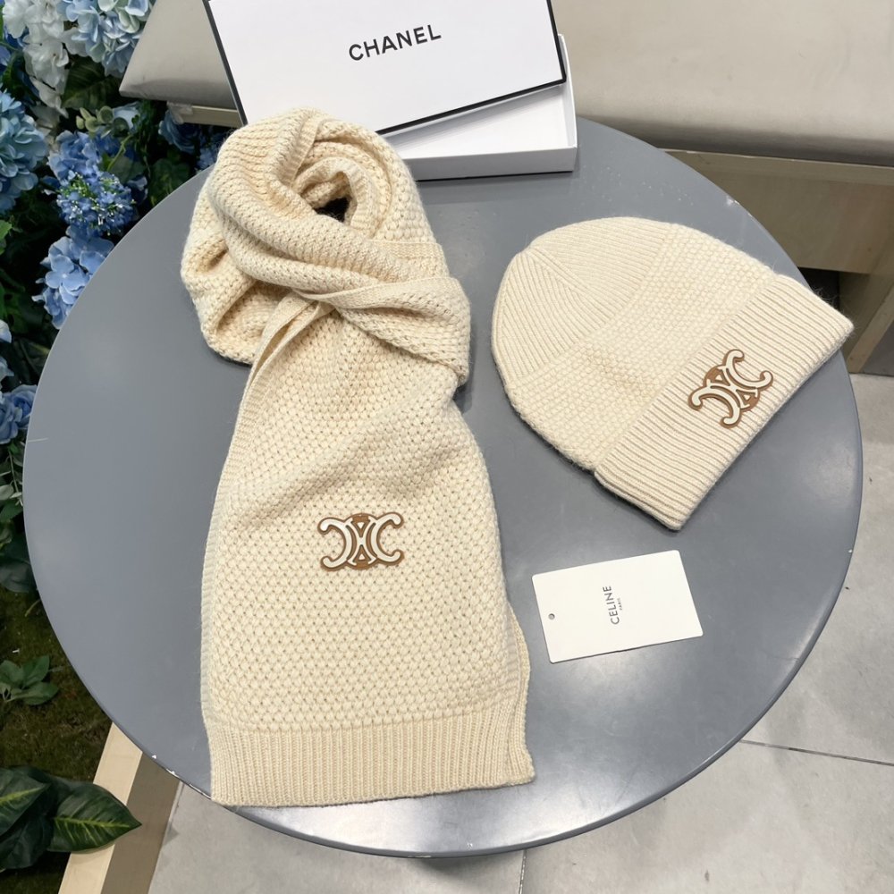 Комплект шерстяные шапка и шарф фото 3